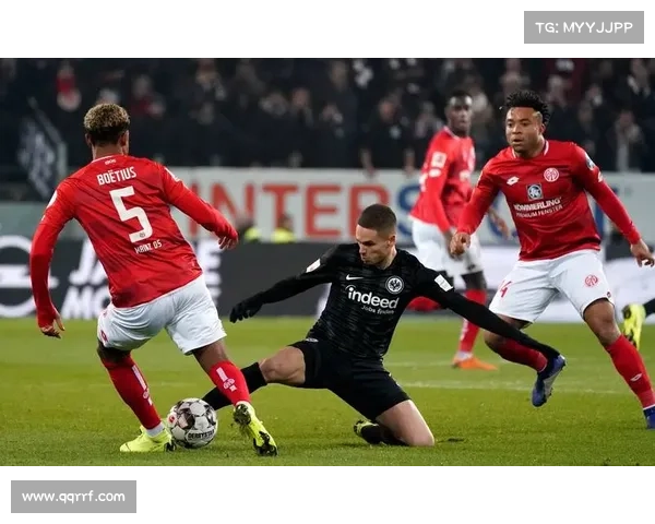 德甲球队应如何通过战略革新与青年培养体系打破拜仁长期的联赛统治格局